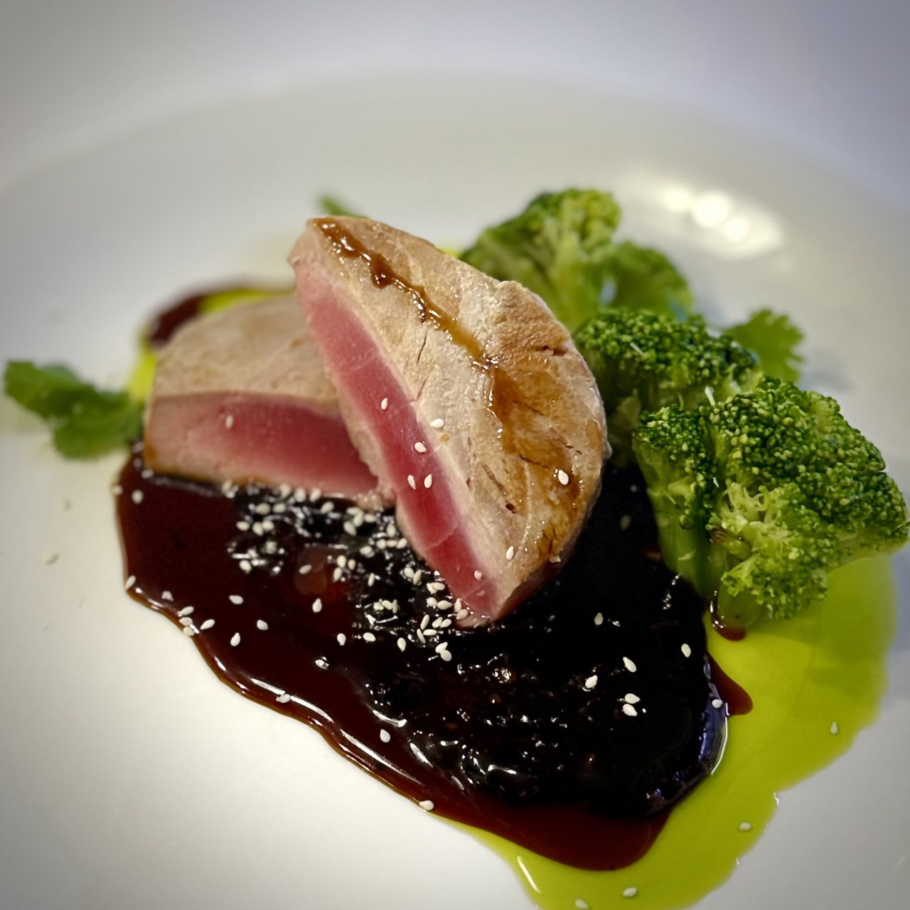 Tuna steak with broccoli 100g