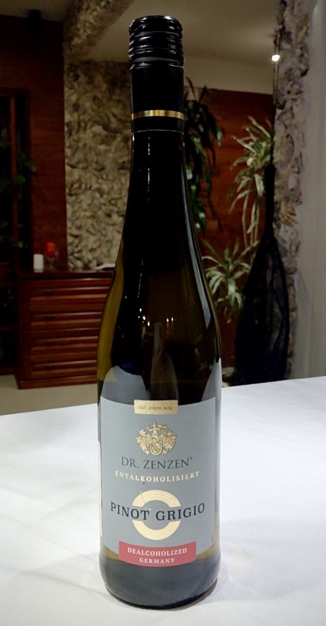 Біле Pinot Grigio напівсолодке 0,7 л